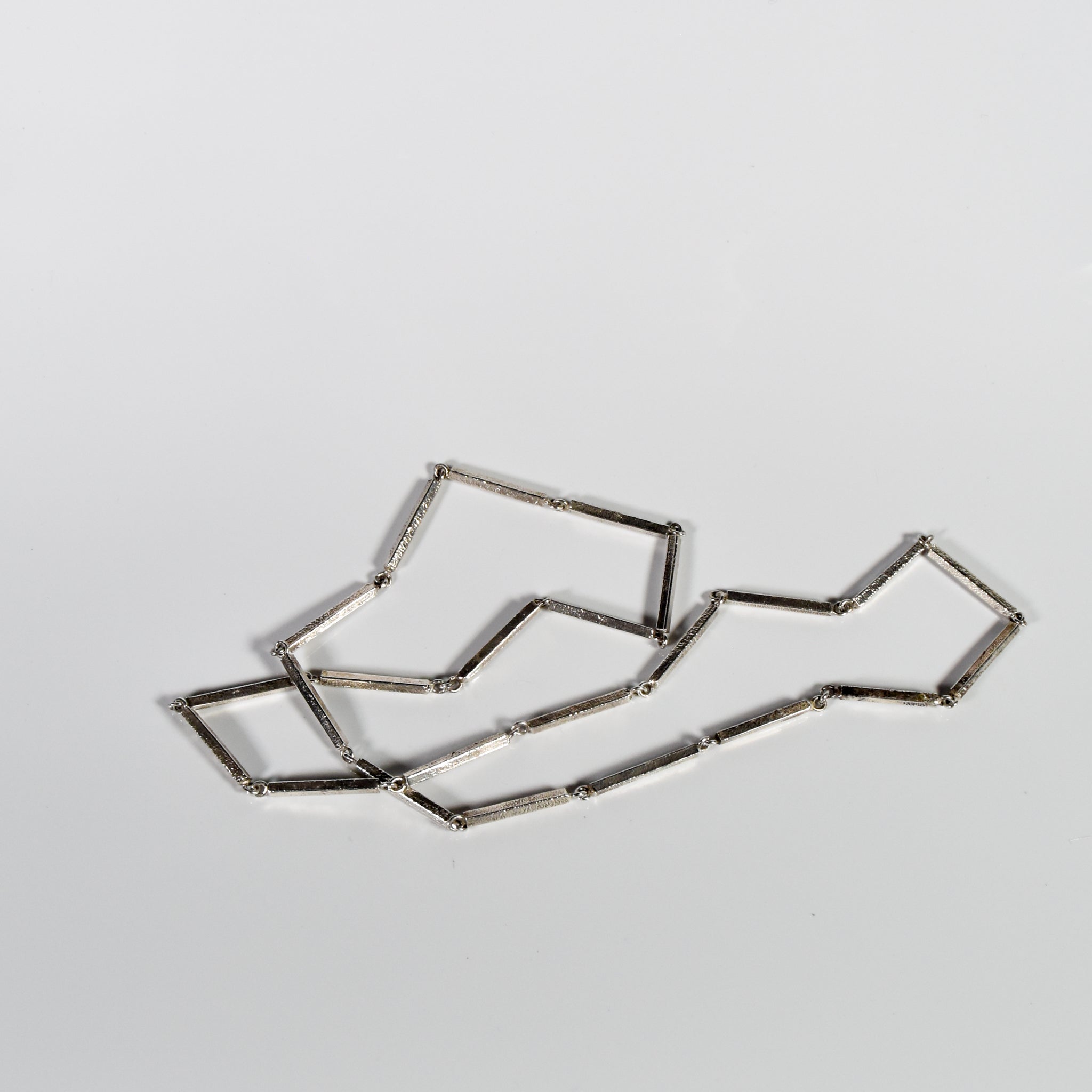 Bar long necklace